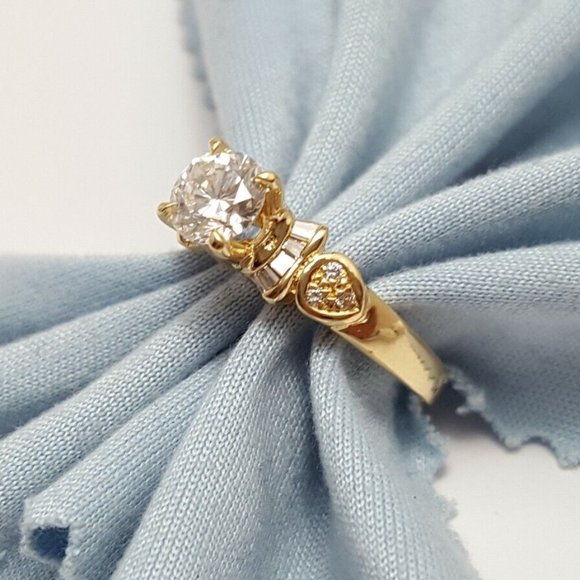 Exquisite 18K Karat Solid Yellow Gold Solitaire Diamond Wedding Engagement Ring - Picture 7 of 12